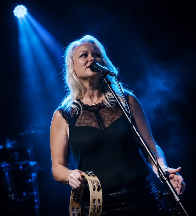 Amanda Katherine Sisson — Vocals, Percussion