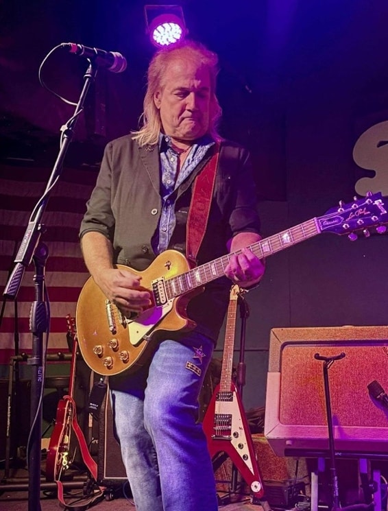 Jason Perry — Lead Guitar